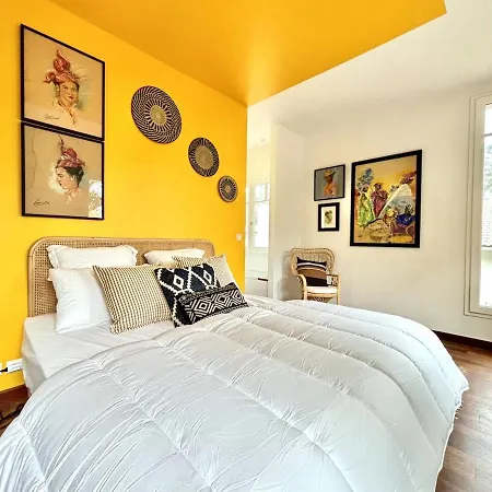 Villa De Charme à 2 Pas De La *